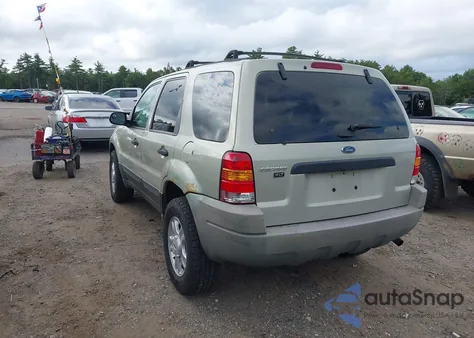 2004 Ford Escape Xlt z USA, uszkodzony, nr VIN 1FMYU93184KB51478